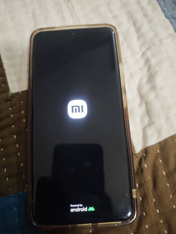 Xiaomi 14pro 12 256 striple 50 camera 8