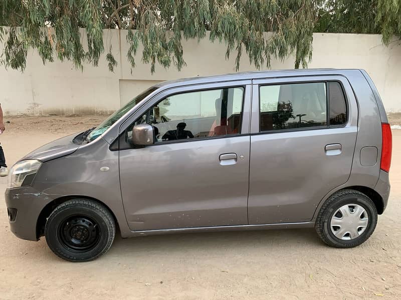 Suzuki Wagon R 2017 3