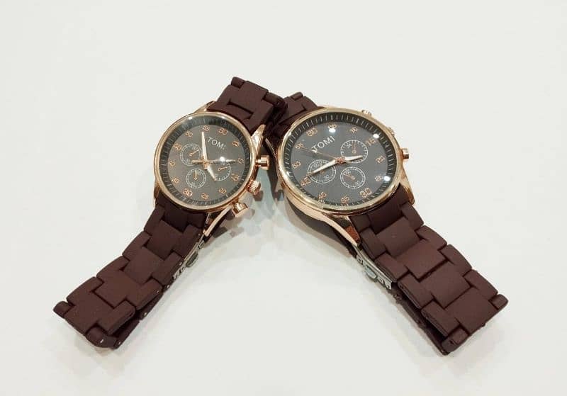 couple watch 0