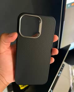 IPhone 16 Pro Max premium carbon fiber Pitaka UAG  cover