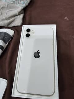 iPhone 11, Nonpta, condition 10/10.