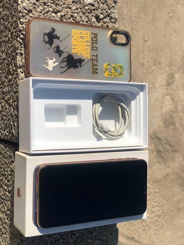 iPhone XS Max (256Gb - Non PTA(FU) - 100% Health) 0