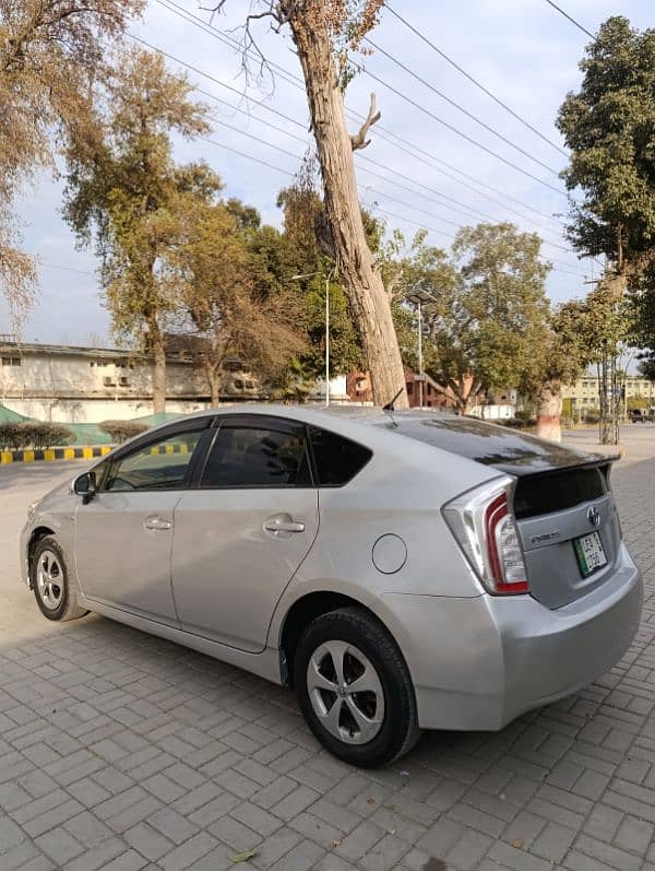 Toyota Prius 2012 6