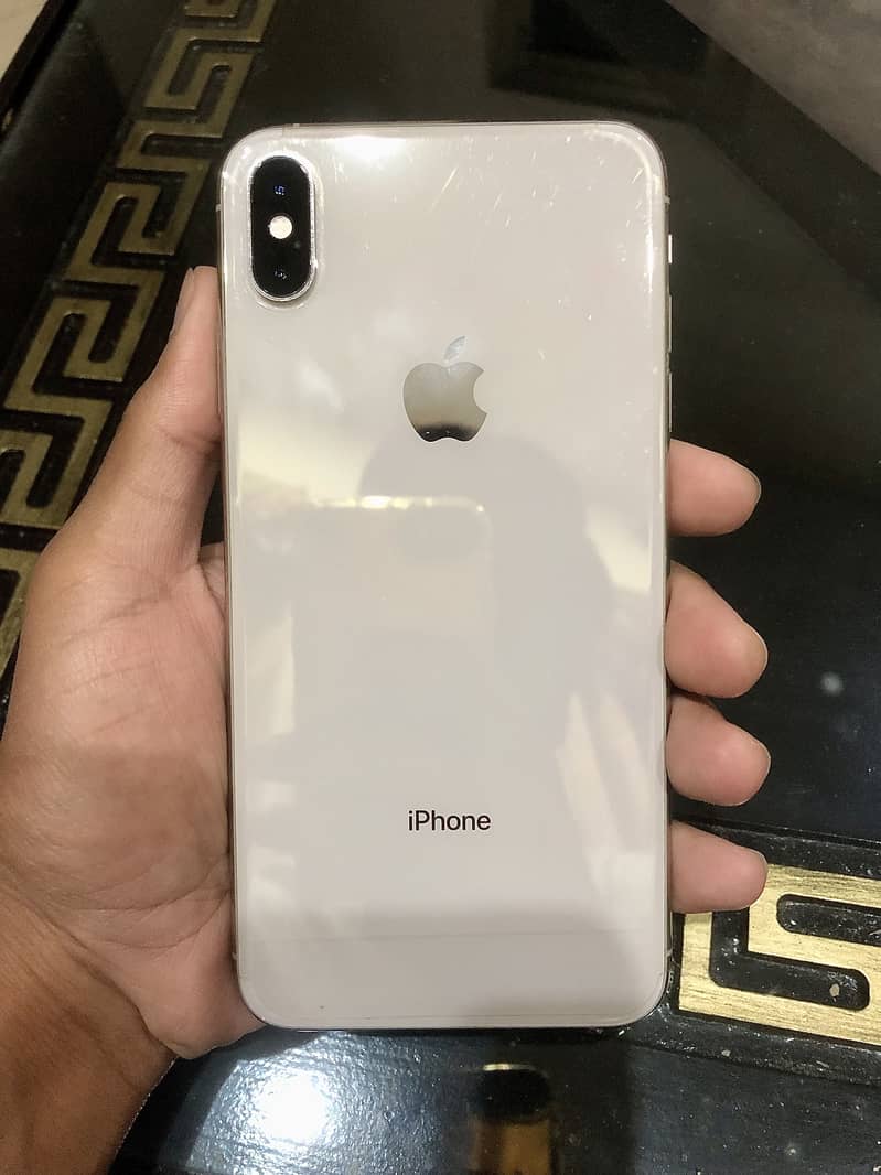 Apple iPhone XS Max 0