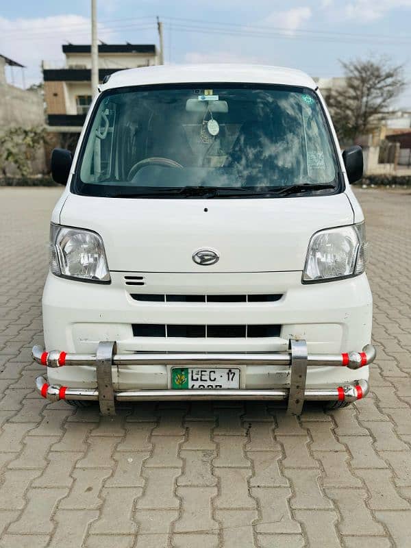 Daihatsu Hijet 2012 1