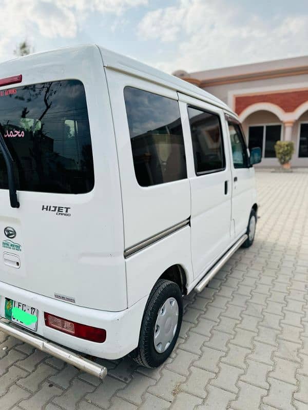 Daihatsu Hijet 2012 4