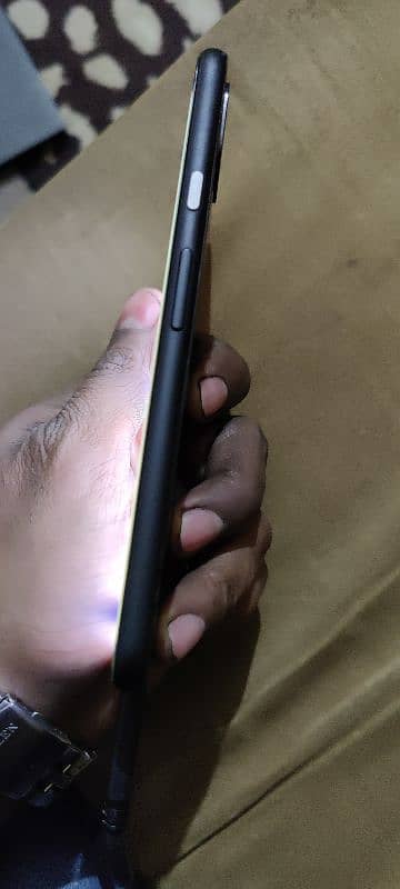 Google pixel 4xl mobile 6gb 64gb fac id working in great condition pta 2