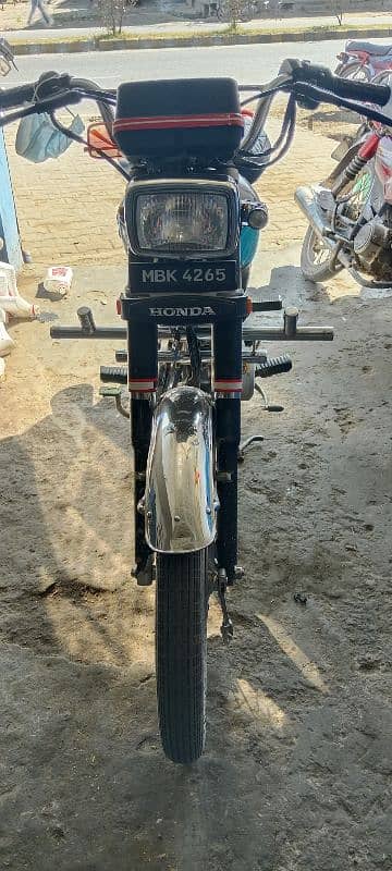 HONDA 125 MODEL 2009. 5