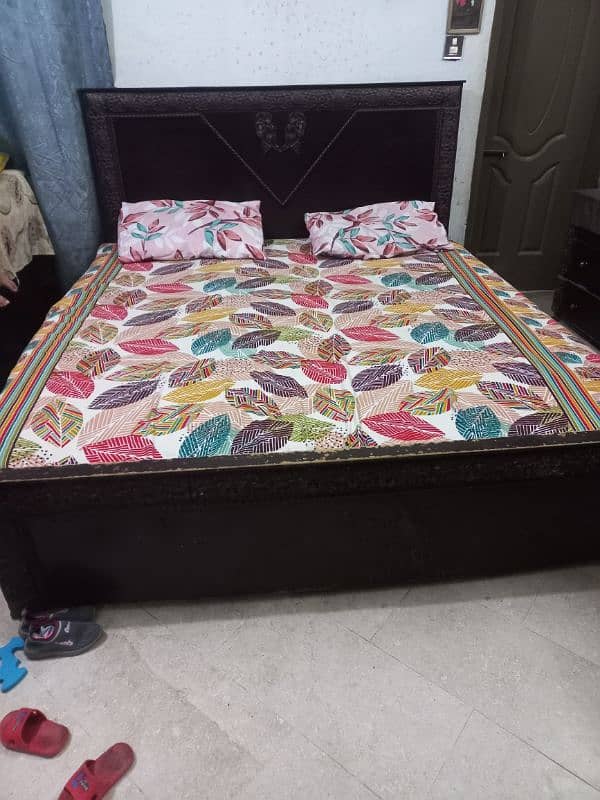 Bed with Side Tables and Dressing Table 2