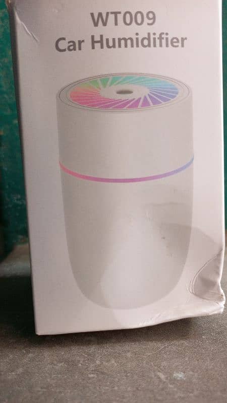 Brand New WT009 Car Humidifier with LED Night Light 0