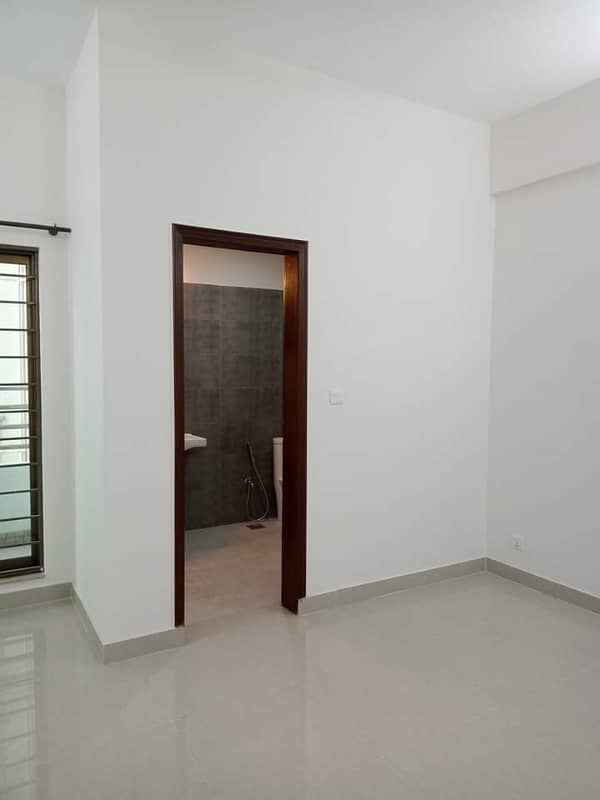 Brend New apartment for sale in Askari 11 sec-B Lahore 27