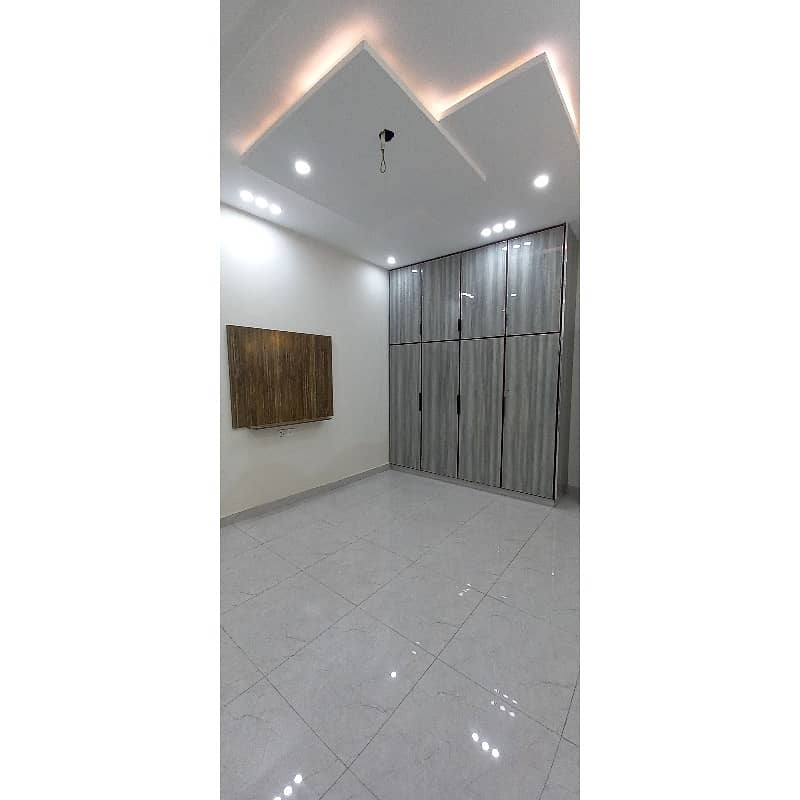 10 Marla Brand New House For Sale In Bahria Orchard Lahore 14