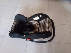 Carry Cot + Car seat (Tinnies)