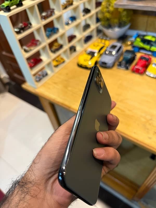 iPhone 11 Pro Max 512 GB PTA Approved 2