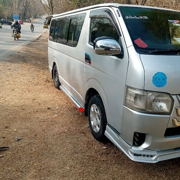 Toyota hiace for available booking 1