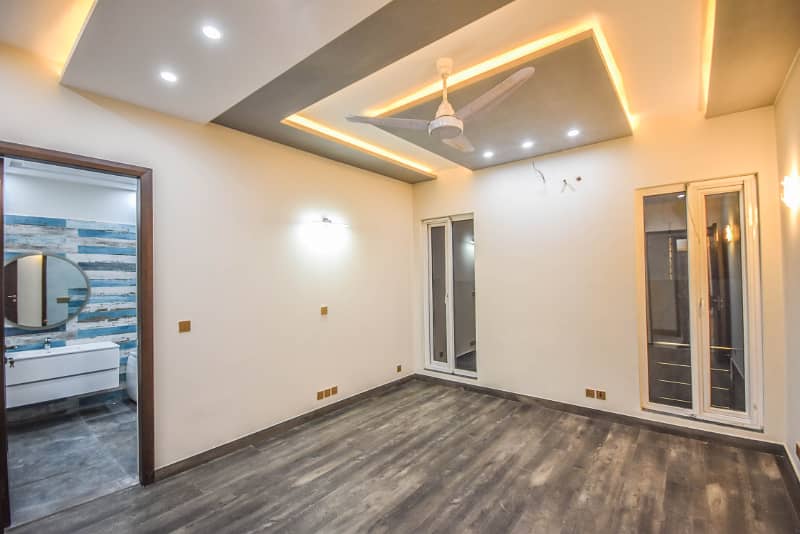 Bungalow On Ideal Hot Location of DHA PHASE 6 BLOCK H Having Direct Access From Main Road Near To Park Phase 6 Dha Lahore. 20