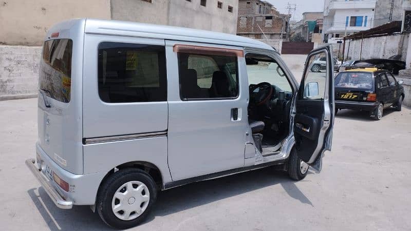 Daihatsu Hijet 2012 2