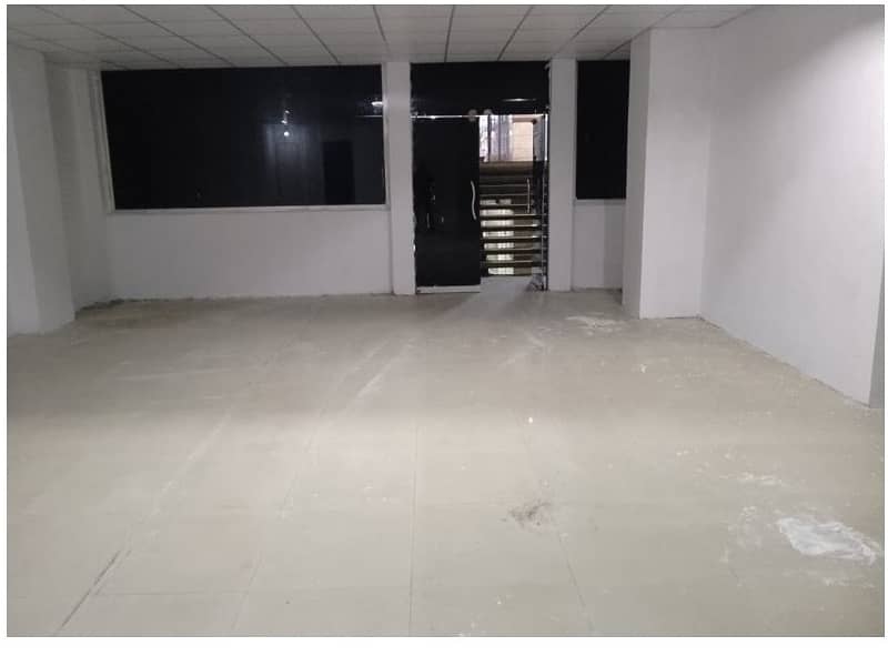 Area 700 Square Feet Office Available For Rent Real Pictures In Main Boulevard Road Gulberg 3 Lahore 1