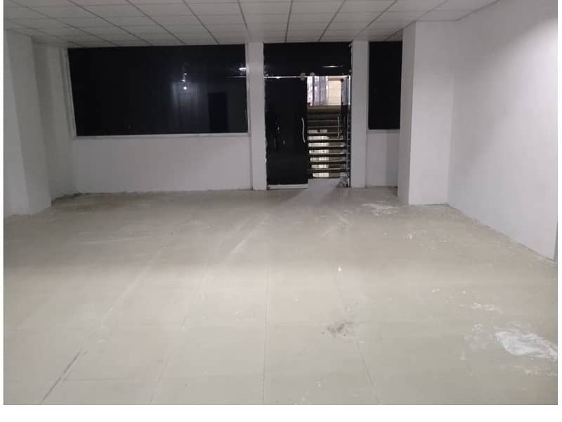 Area 700 Square Feet Office Available For Rent Real Pictures In Main Boulevard Road Gulberg 3 Lahore 2