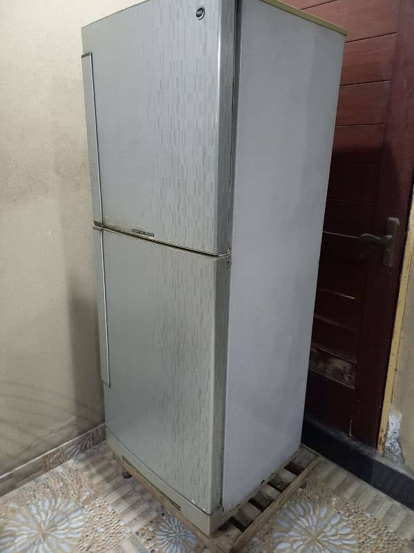 PEL 16 Cft Used Refrigerator 0