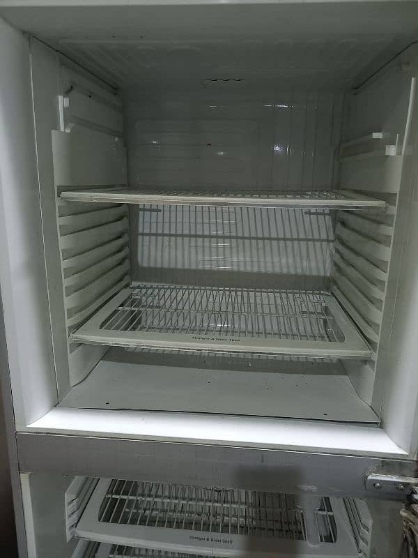 PEL 16 Cft Used Refrigerator 3