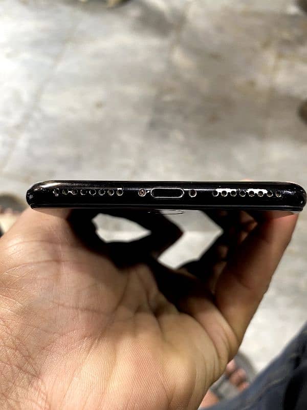 I phone 7 plus 10 by 9 condition 1