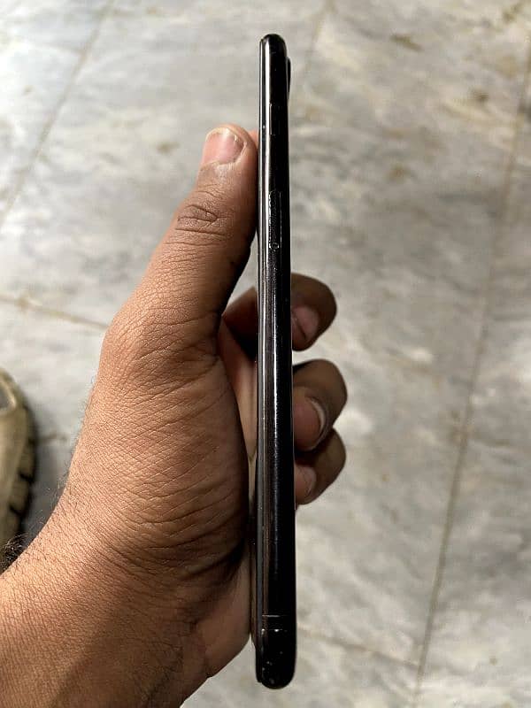 I phone 7 plus 10 by 9 condition 2