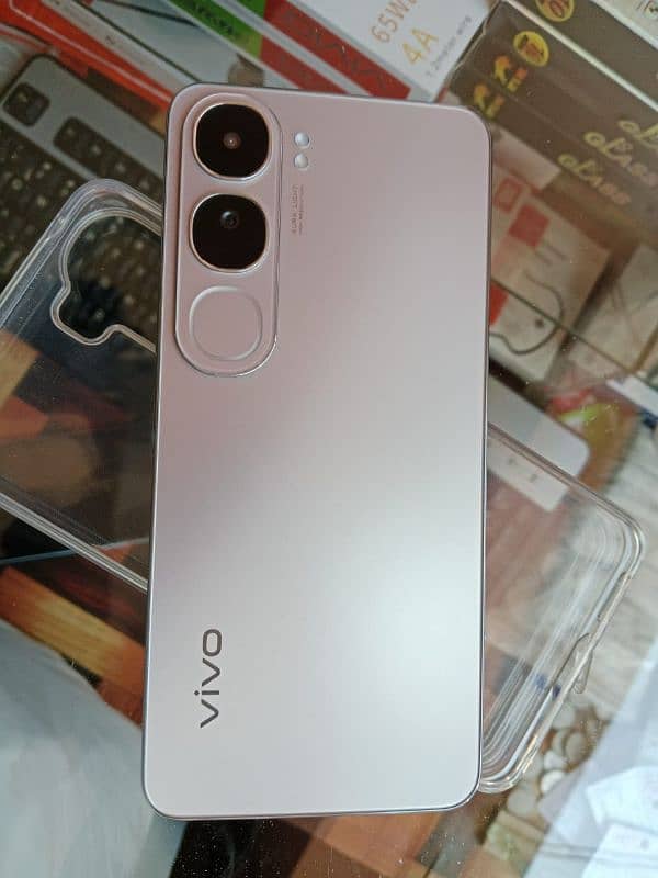 Vivo Y200 0