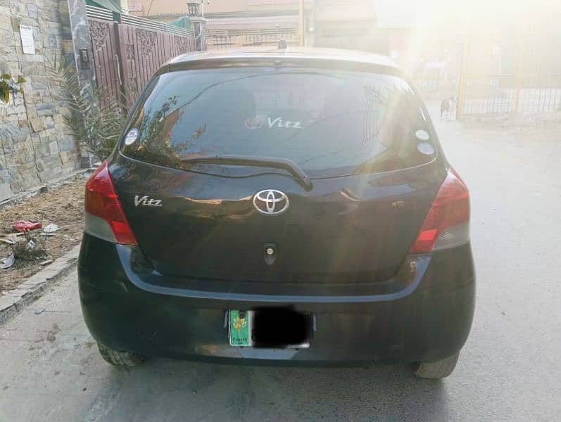 Toyota Vitz 2010 1