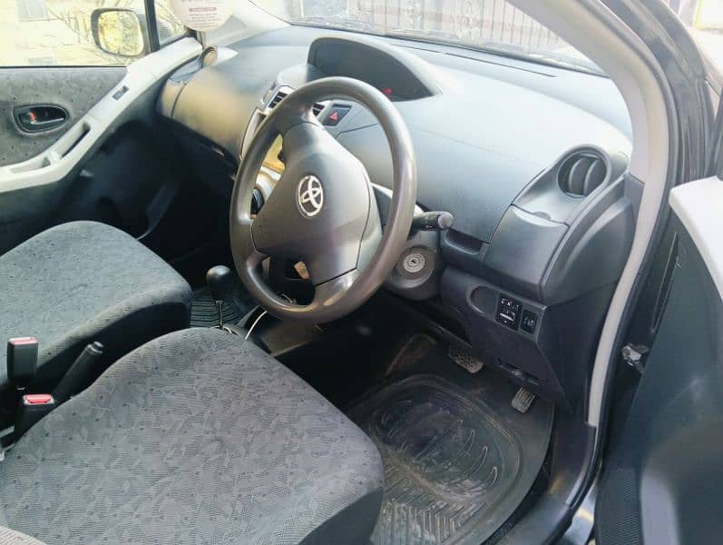 Toyota Vitz 2010 2