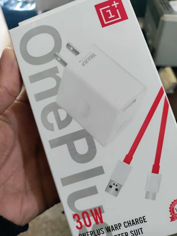 Oneplus 30W warp charger 0