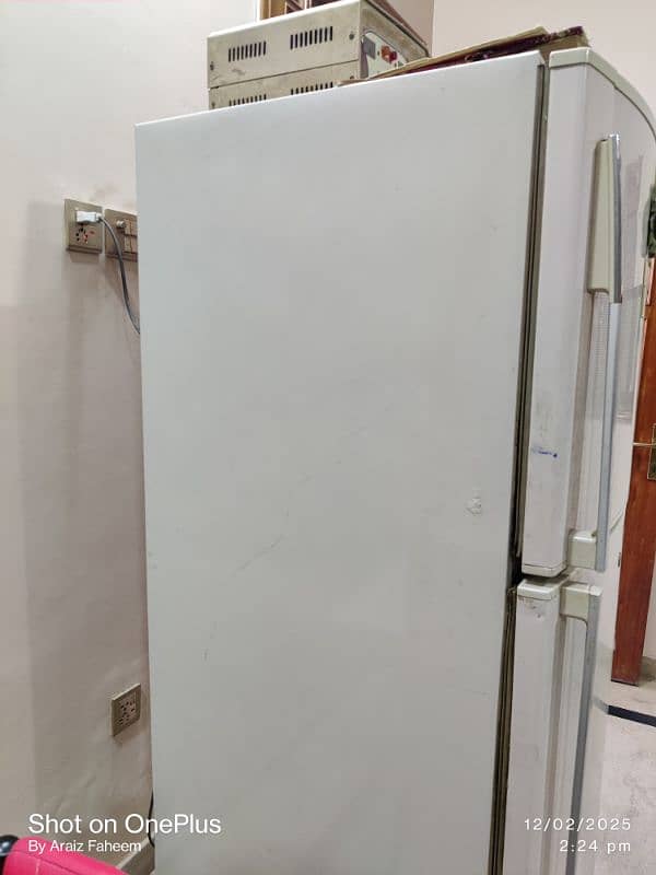 Dawlance Full size refrigerator 2