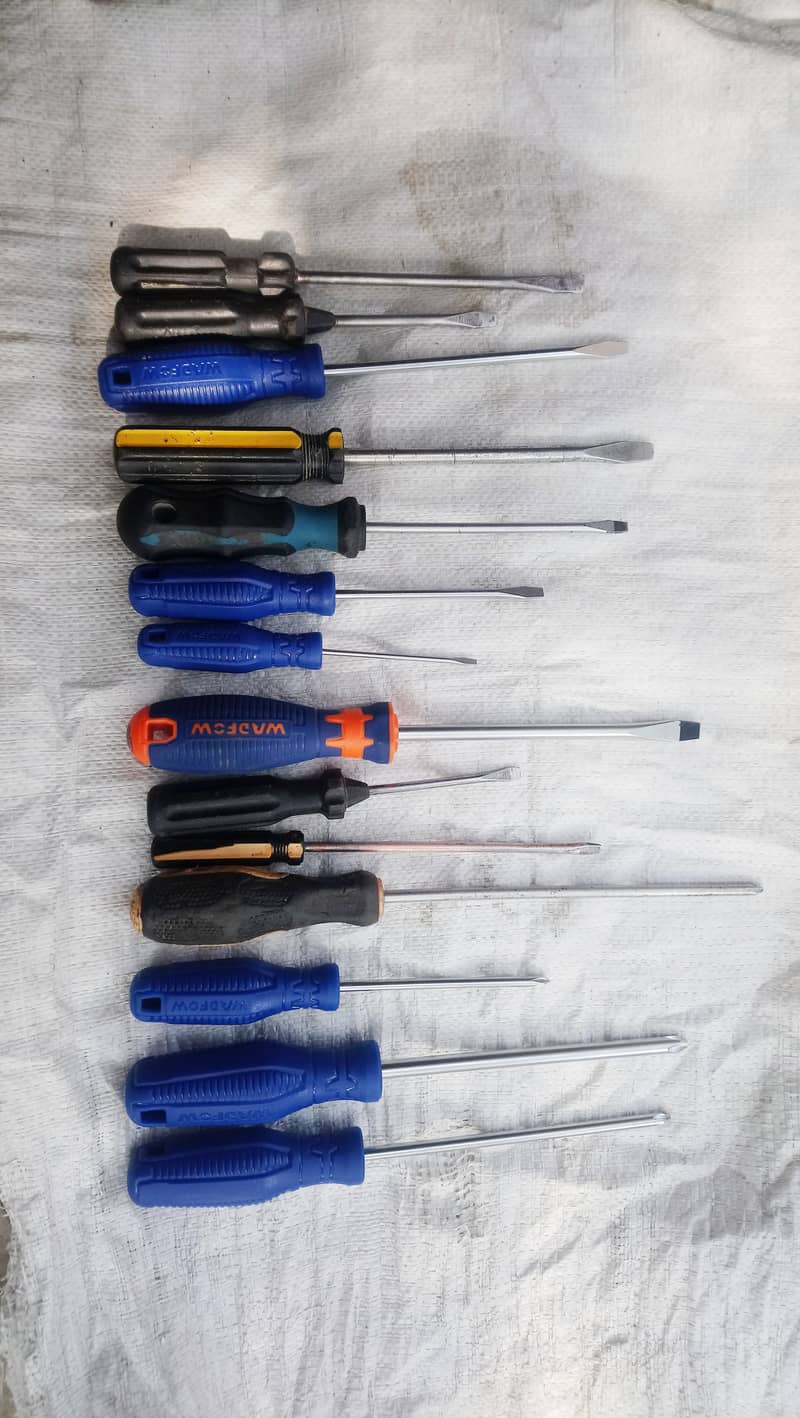 14 pcs screwdrivers set for sale 1