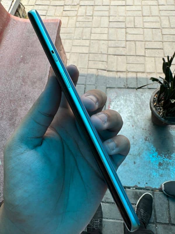 OnePlus 8 Pro Good Condition with Geniune Warp/Wrap Charger 5