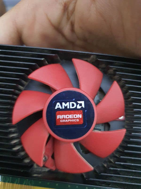 AMD Readeon 2GB graphic card 0