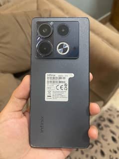 Infinix note 40   8+8 = 16    256 box with box and charger