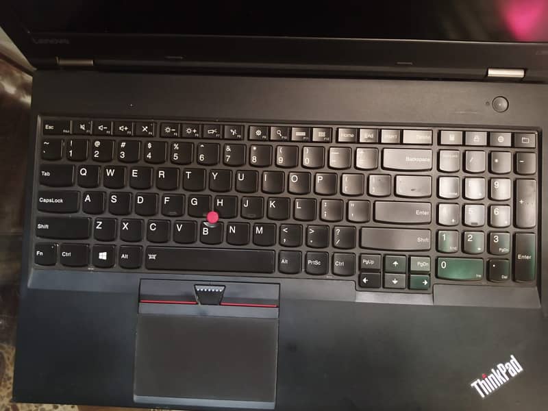 Lenovo ThinkPad L560 (Intel Core i5, 6th GENERATION) 2