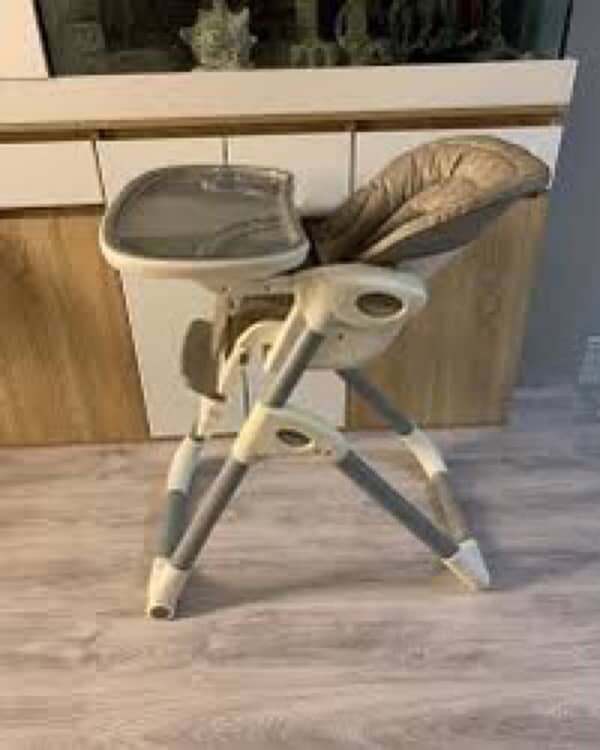 kids/ baby  high chair 2 in 1 joie mimzy 1