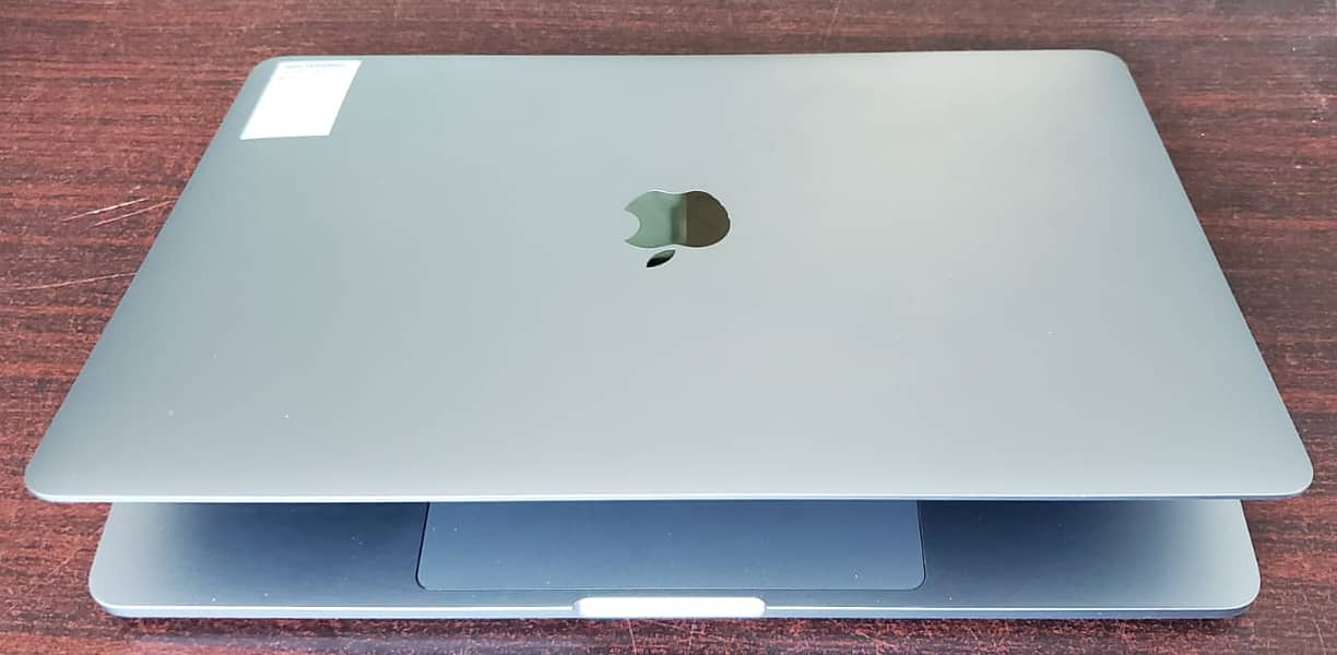 MACBOOK PRO M1 , 13" , 16GB RAM 512GB SSD 5