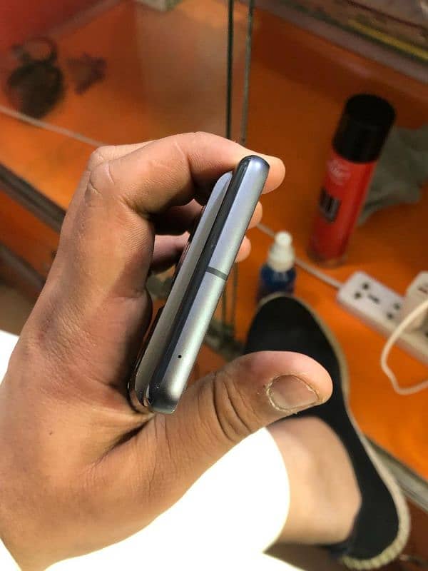 GOOGLE PIXEL 7 BLACK COLOR 10/10 3