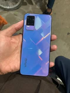 VIVO v21e with complete box and charger lush condition