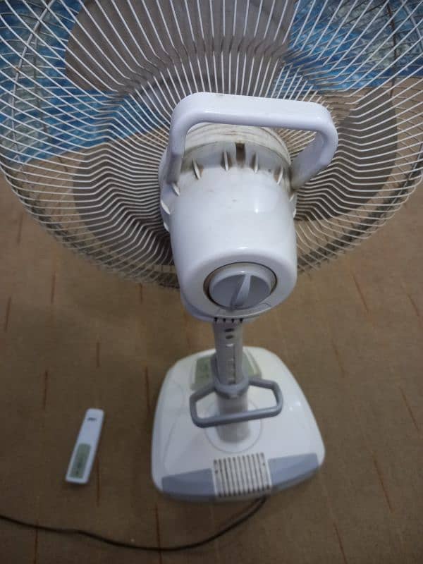 lido rechargeable fan with remote 220 p working p hain 1