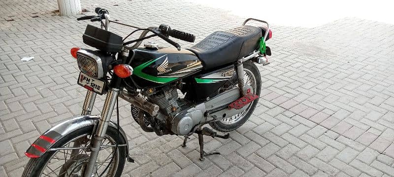 Honda CG 125 Bike 0