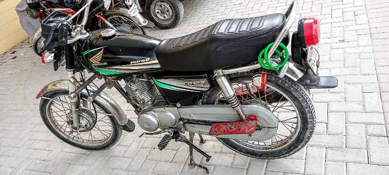 Honda CG 125 Bike 4