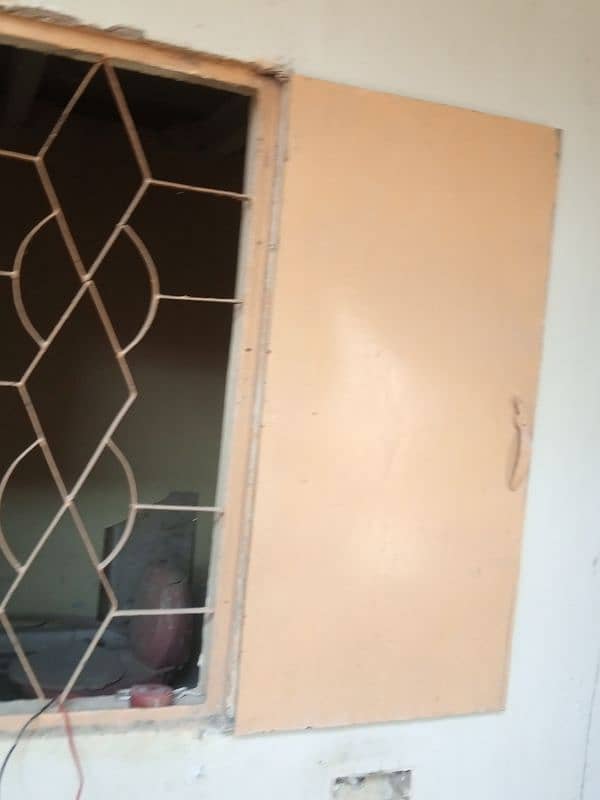 Window for sale in good condition 12