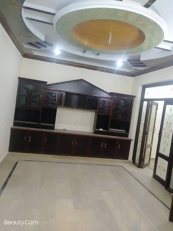 Vip beautiful 5 marla lower portion is available for rent in sabzazar lhr 3