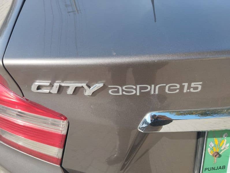 Honda City Aspire 2015 DR USE FULL OPTION 17