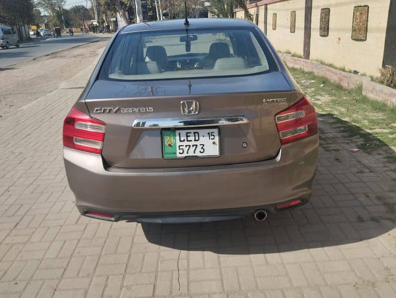 Honda City Aspire 2015 DR USE FULL OPTION 19