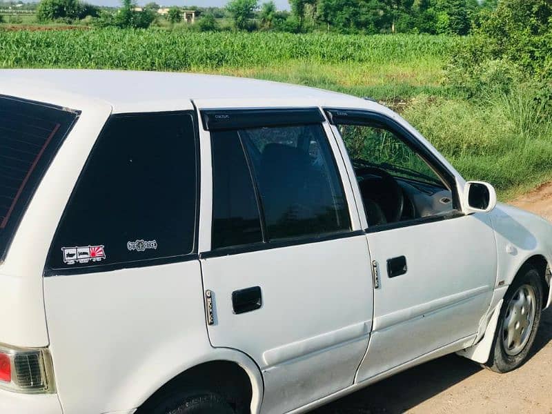 Suzuki Cultus 2000 7