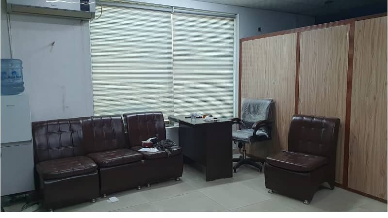 Area 330 Square Feet Office Available For Rent Real Pictures In Main Boulevard Road Gulberg 3 Lahore 3